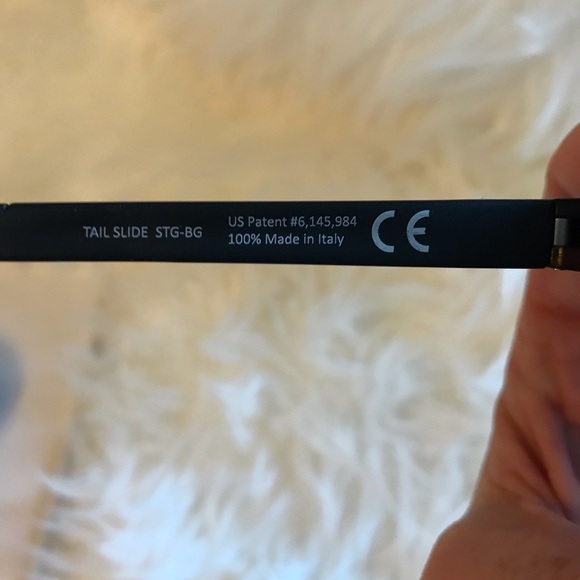 Maui Jim sunglasses - Picture 3 of 3